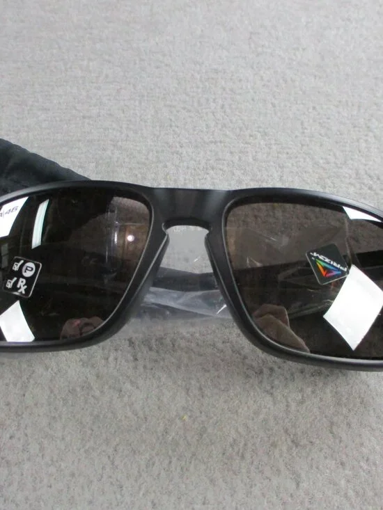 Oakley Holbrook MIX Sunglasses Black Polarized Prescription Lenses 009384 - Picture 2 of 6